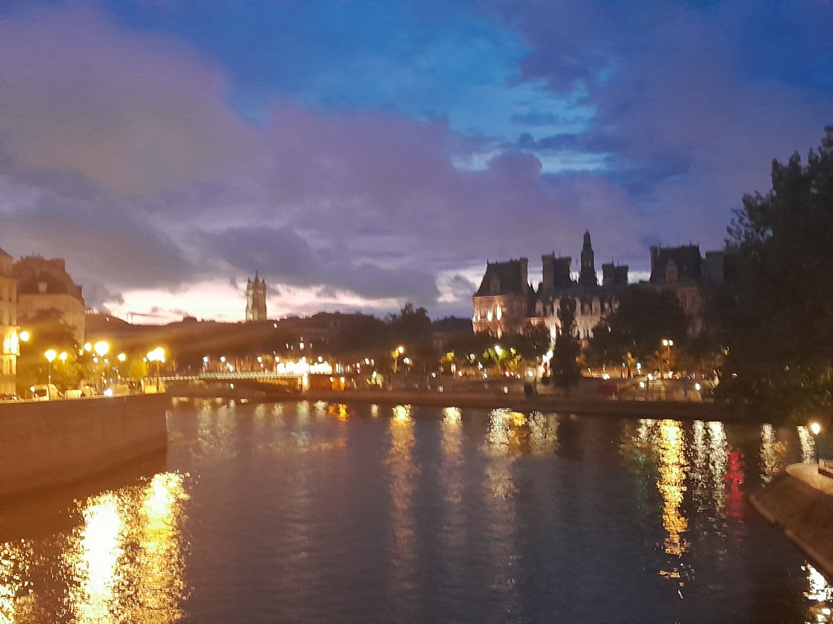 カルチェラタンの象徴的な劇場